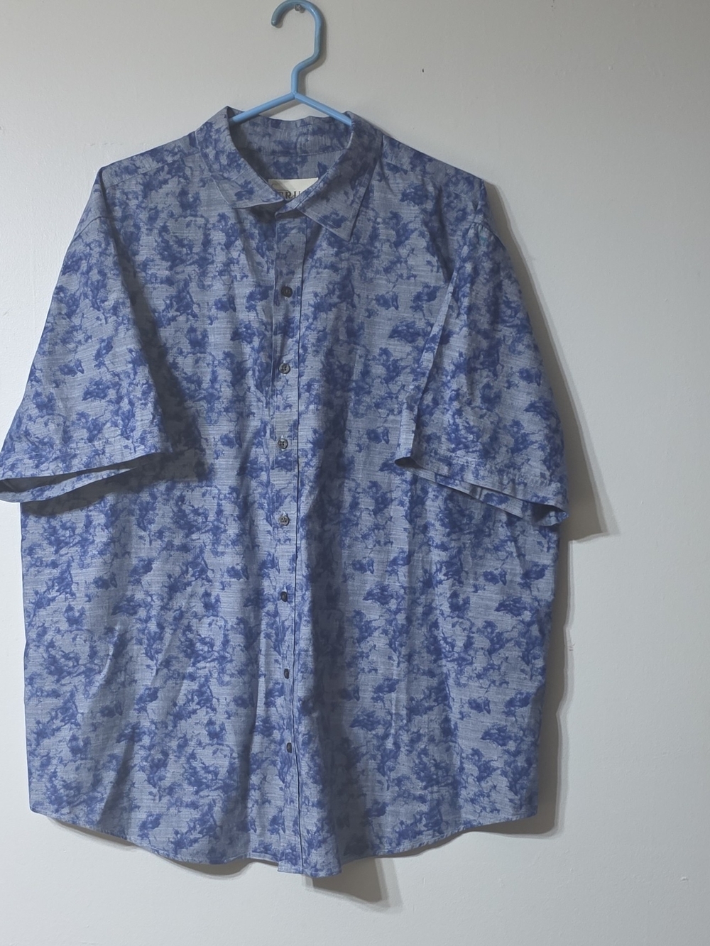 Men's Blue Printed Short-Sleeve Button-Up Shirt